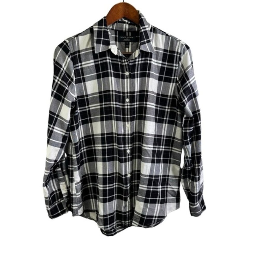 Banana Republic Boyfriend Fit Black  White Plaid Button Down Shirt Size Medium